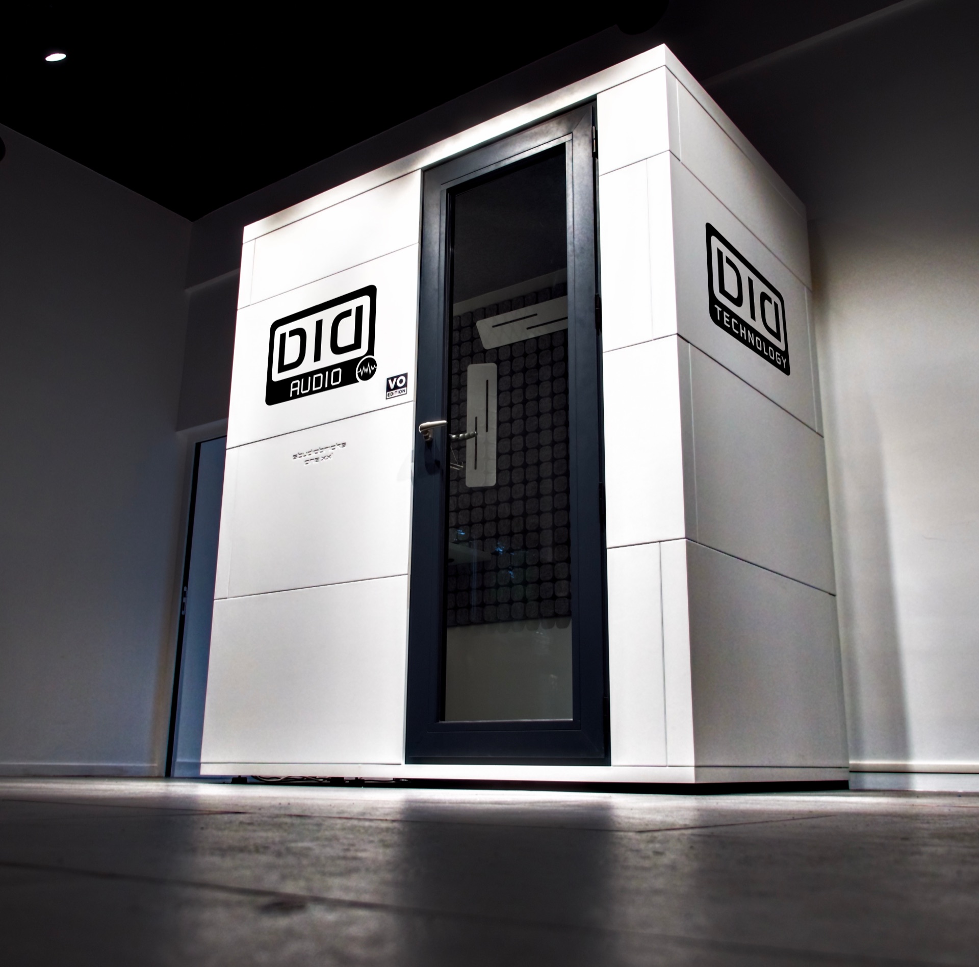 Cabine acoustique Studiobricks au showroom DID TECHNOLOGY – Noisy-le-Grand